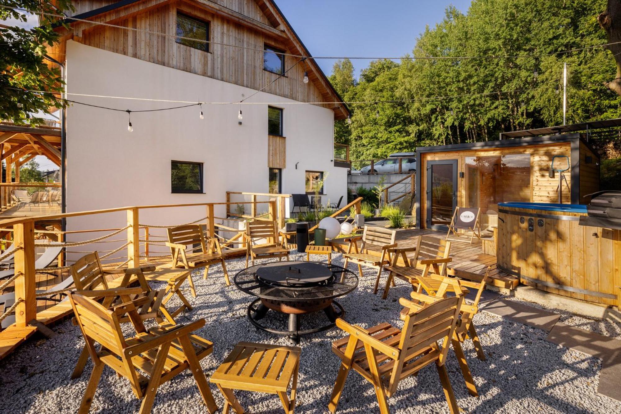 Apartamenty Larice - Podgrzewany Basen, Balia I Sauna Świeradów-Zdrój Exteriér fotografie